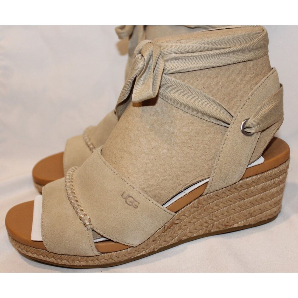 NIB UGG WOMEN'S TAIA ANKLE WRAP WEDGE SUEDE SANDALS MUS TAN SZ 9.5 NIB - Picture 1 of 8